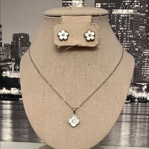 Stainless Steel Elegant White Flower Pendant Necklace and Earring Set